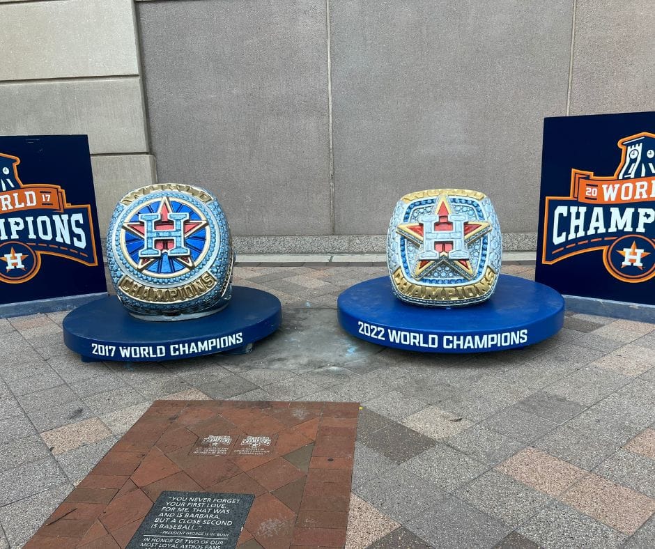Gigant world champions sculpture
